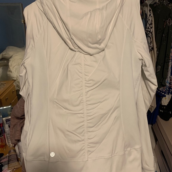 Lululemon jacket - Picture 3 of 3